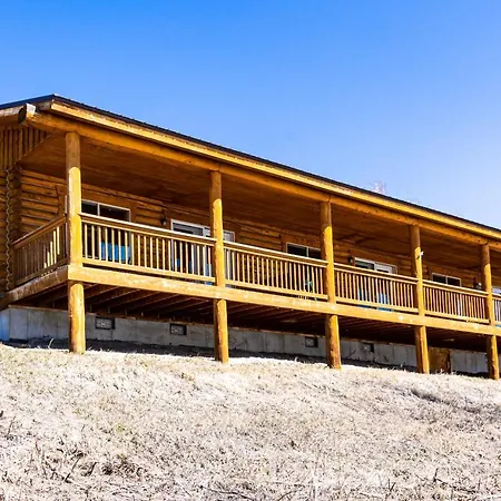 Half Moon Lake Lodge
